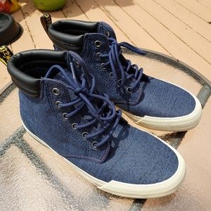 Dr Martens Eason shoe